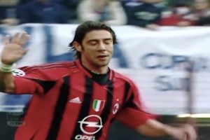 罗比尼奥、帕托和席尔瓦一起表演B-box