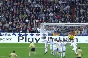 超级巨星！当年皮耶罗双响打服伯纳乌，被换下时皇马球迷起立鼓掌