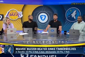 人真好！昨天申京支开保安 喊现场支持他的土耳其老乡合影签名